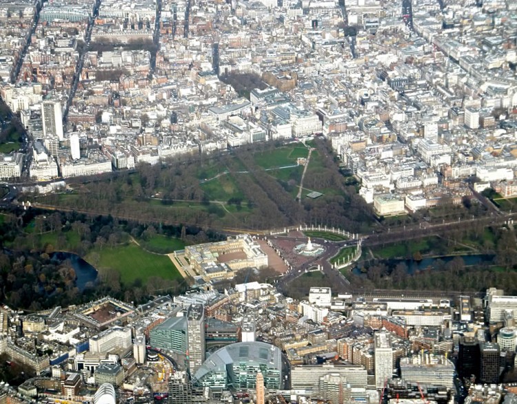 View of Buckingham Palace surrounded by Green Park.